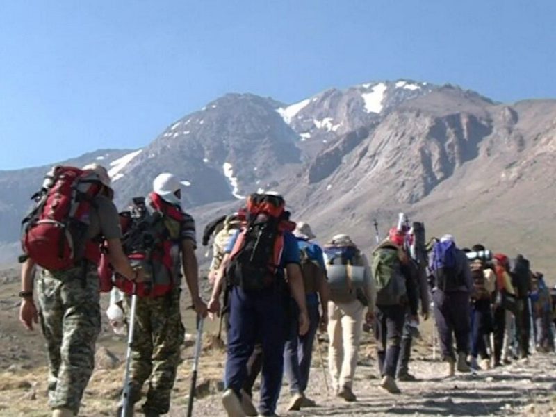 صعود ۶۰۰ نفر از فرهنگیان کشور به قله سبلان