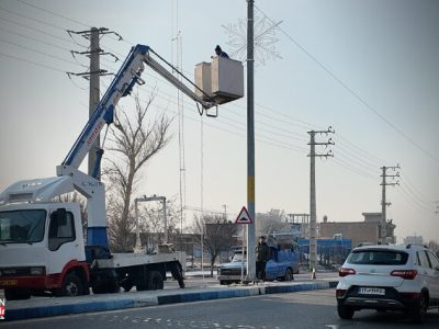 آغاز نصب المان های نوری در بلوار شهدای غواص